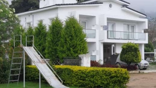Cloud 9 Deluxe Suite