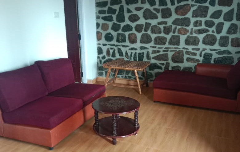 Rockstone Jungle Cottage